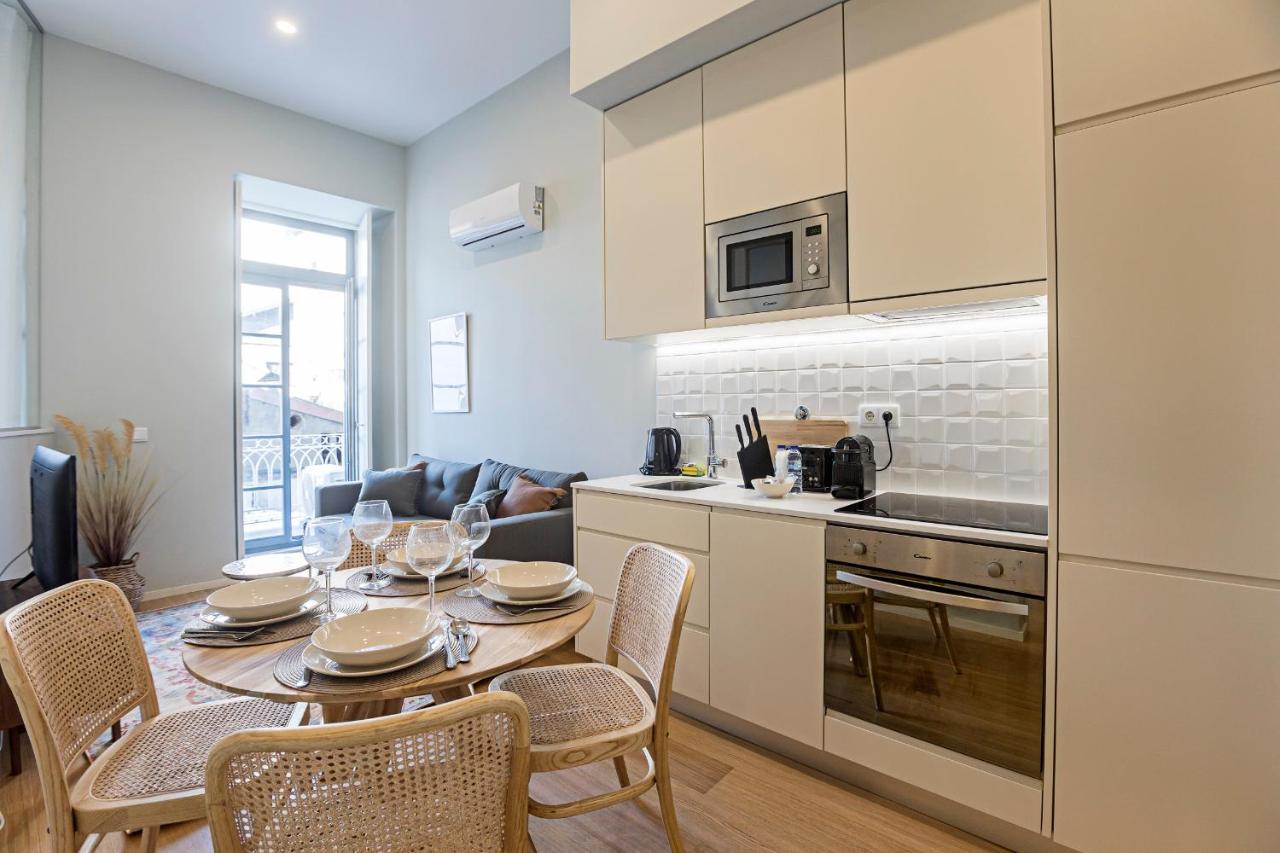 Apartment 31 Janeiro 157 - Stylish 1br W/ Ac & Balcony By Lovelystay *